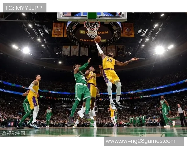 凯尔特人与湖人第四场激战回顾球队荣耀与传奇的再次交锋 凯尔特人与湖人第四场激战回顾球队荣耀与传奇的再次交锋